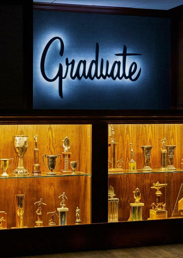 Graduate By Hilton Madison Hotel Bagian luar foto